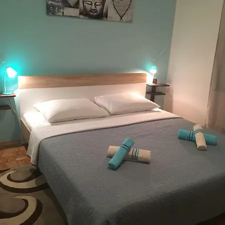 Eliva Apartment *