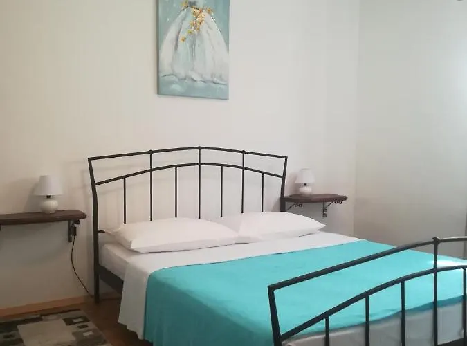 Eliva Apartman