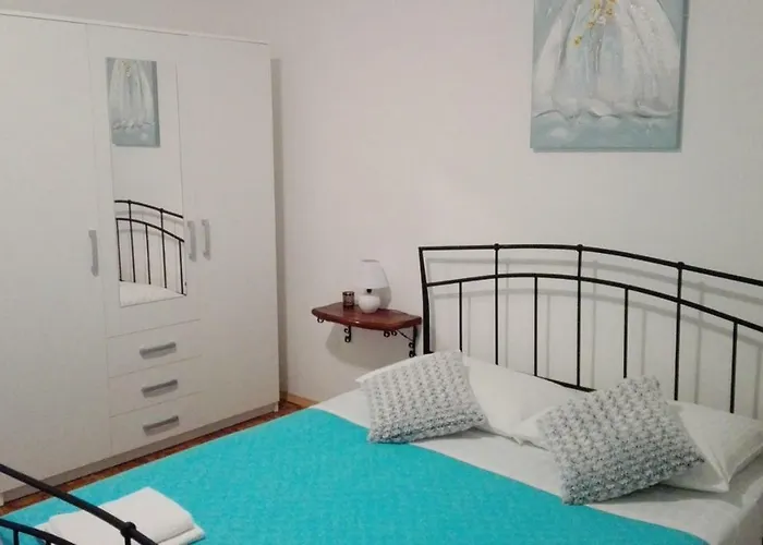 Eliva Apartman